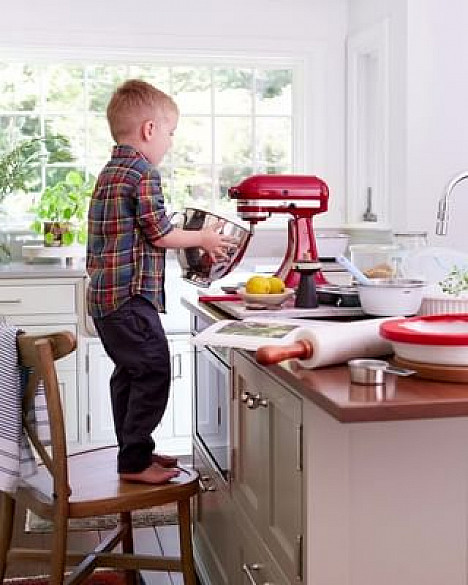KitchenAid&reg; Mixer Artisan&reg; Tilt-Head Stand 5 qt. Mixer. View a larger version of this product image.
