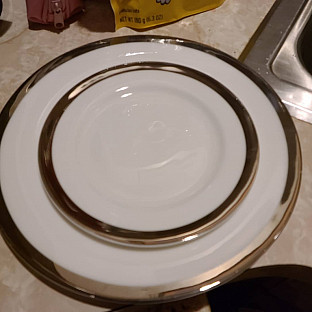 Alternate image 3 for Noritake&reg; Stavely Gold 60-Piece Dinnerware Set