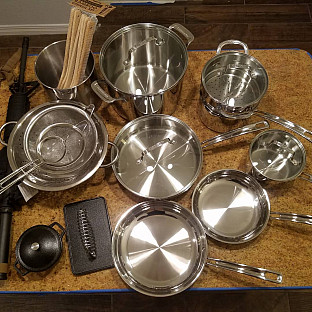 Alternate image 2 for Cuisinart&reg; Stainless Steel 17-Piece Cookware Set