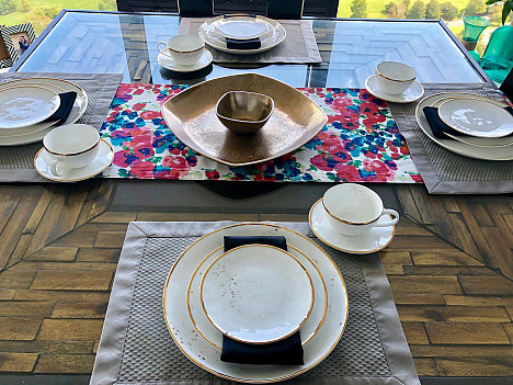 Olivia &amp; Oliver&trade; Harper Organic Shape Gold Dinnerware Collection. View a larger version of this product image.