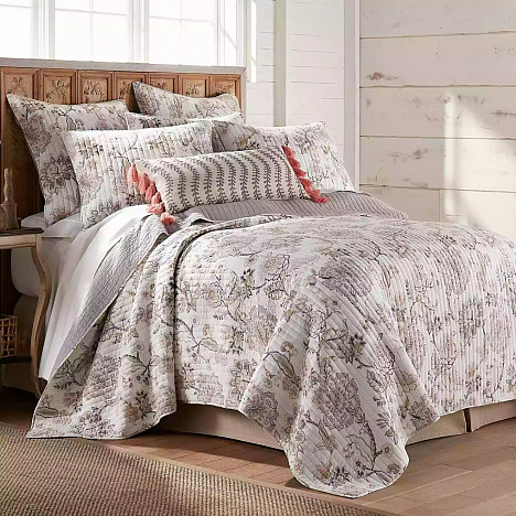 Bee &amp; Willow&trade; Terra Rosa 3-Piece Reversible Quilt Set. View a larger version of this product image.