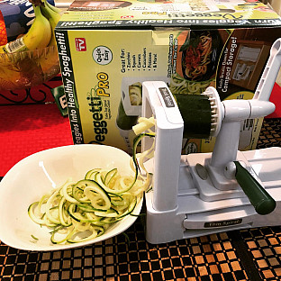 Alternate image 6 for Veggetti&reg; Pro Tabletop Spiralizer Vegetable Cutter