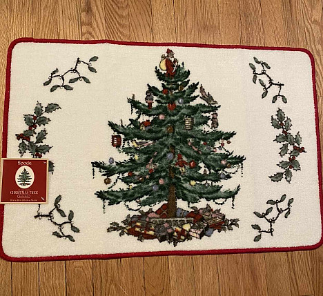 Avanti Spode Tree Bath Rug  in Red. View a larger version of this product image.