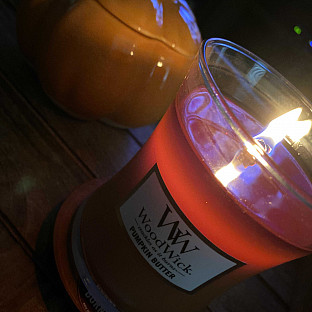 Alternate image 2 for WoodWick&reg; Pumpkin Butter 9.7 oz. Hourglass Candle