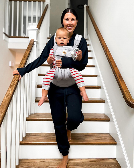 Ergobaby&trade; Omni 360 Cool Air Mesh Multi-Position Baby Carrier. View a larger version of this product image.