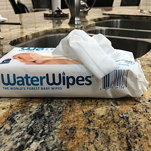 Alternate image 13 for WaterWipes&reg; 60-Count Baby Wipes