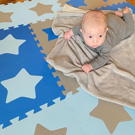 Tadpoles&trade; by Sleeping Partners Stars 16-Piece Playmat Set in Blue/Grey. View a larger version of this product image.