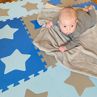 Alternate image 1 for Tadpoles&trade; by Sleeping Partners Stars 16-Piece Playmat Set in Blue/Grey