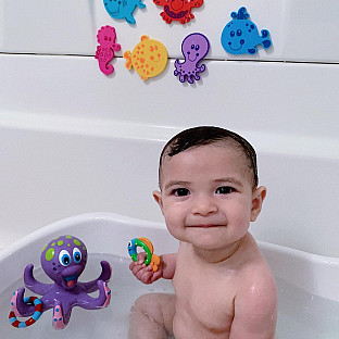 Alternate image 2 for Nuby&trade; Octopus Bath Time Toss