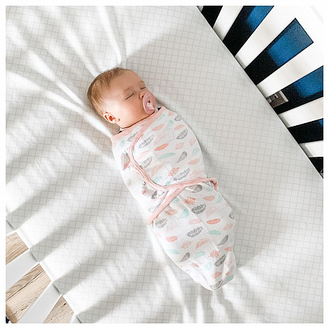 SwaddleMe&reg; Original Swaddle Small/Medium 3-Pack Feathers in Coral. View a larger version of this product image.