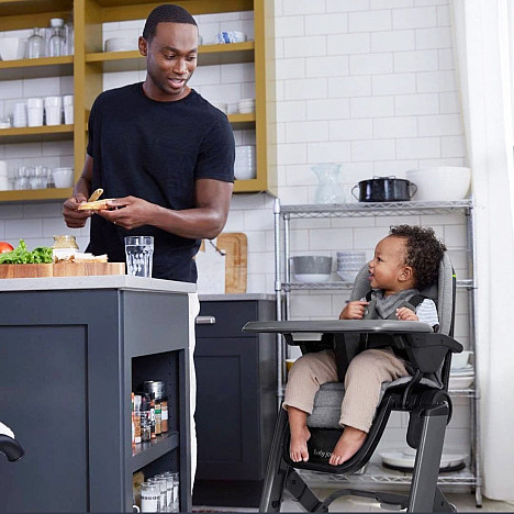 Baby Jogger&reg; city bistro&trade; High Chair in Graphite. View a larger version of this product image.