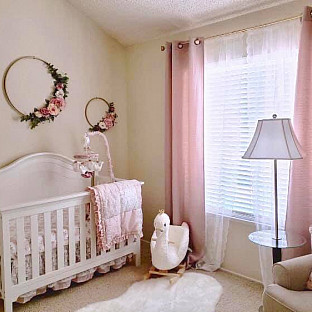 Alternate image 7 for The Peanutshell&trade; Grace 4-Piece Crib Bedding Set in Pink